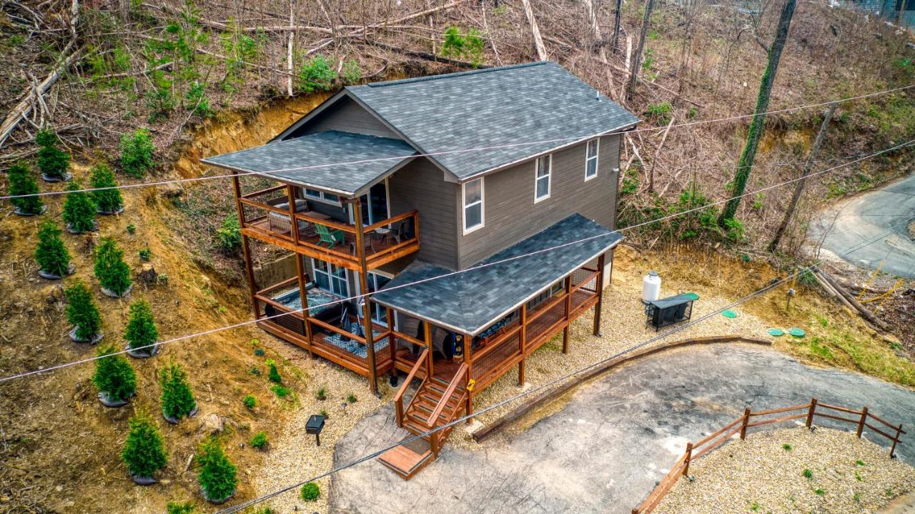 Mins To Gburg Sleeps 8 Hot Tub Arcade Area Pool Villa Gatlinburg Eksteriør billede